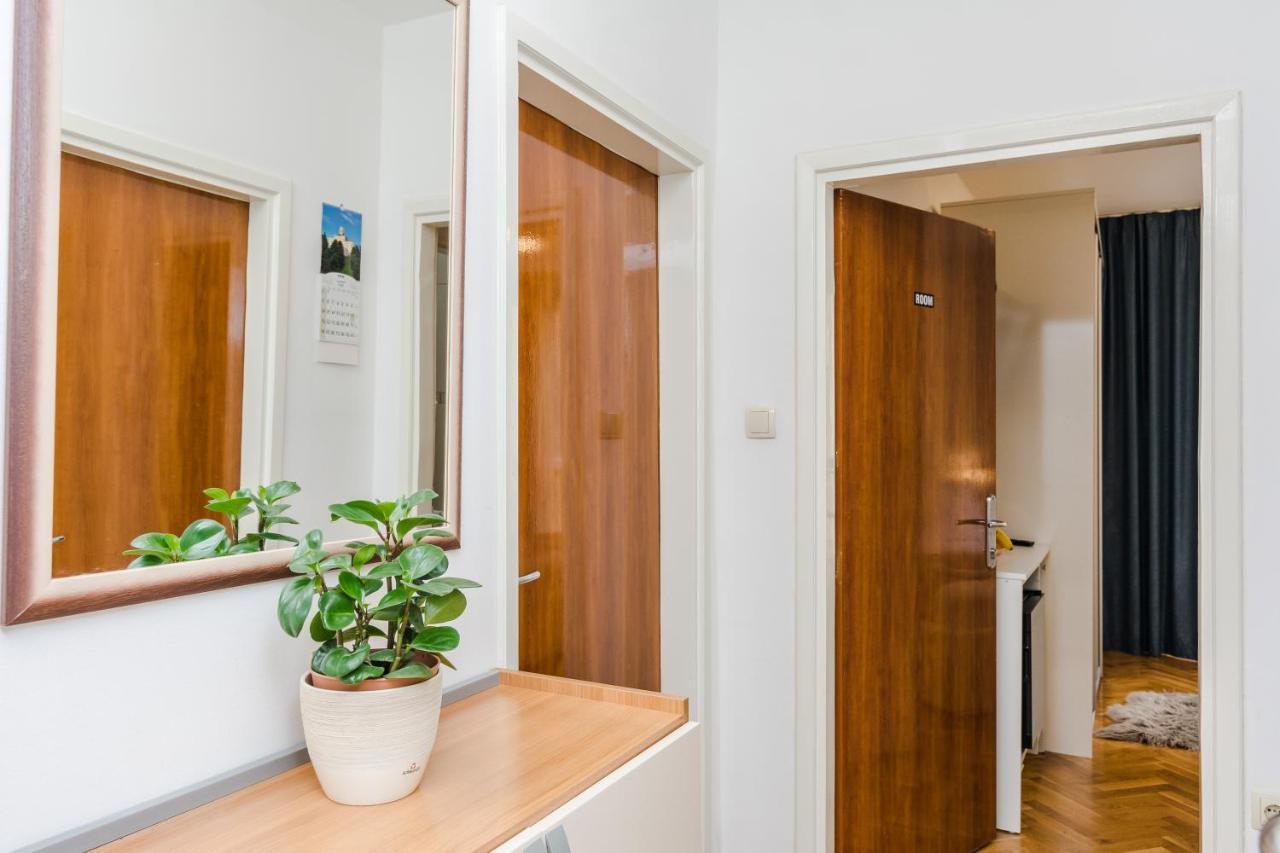 Neva Room With Private Bathroom Zadar Ngoại thất bức ảnh
